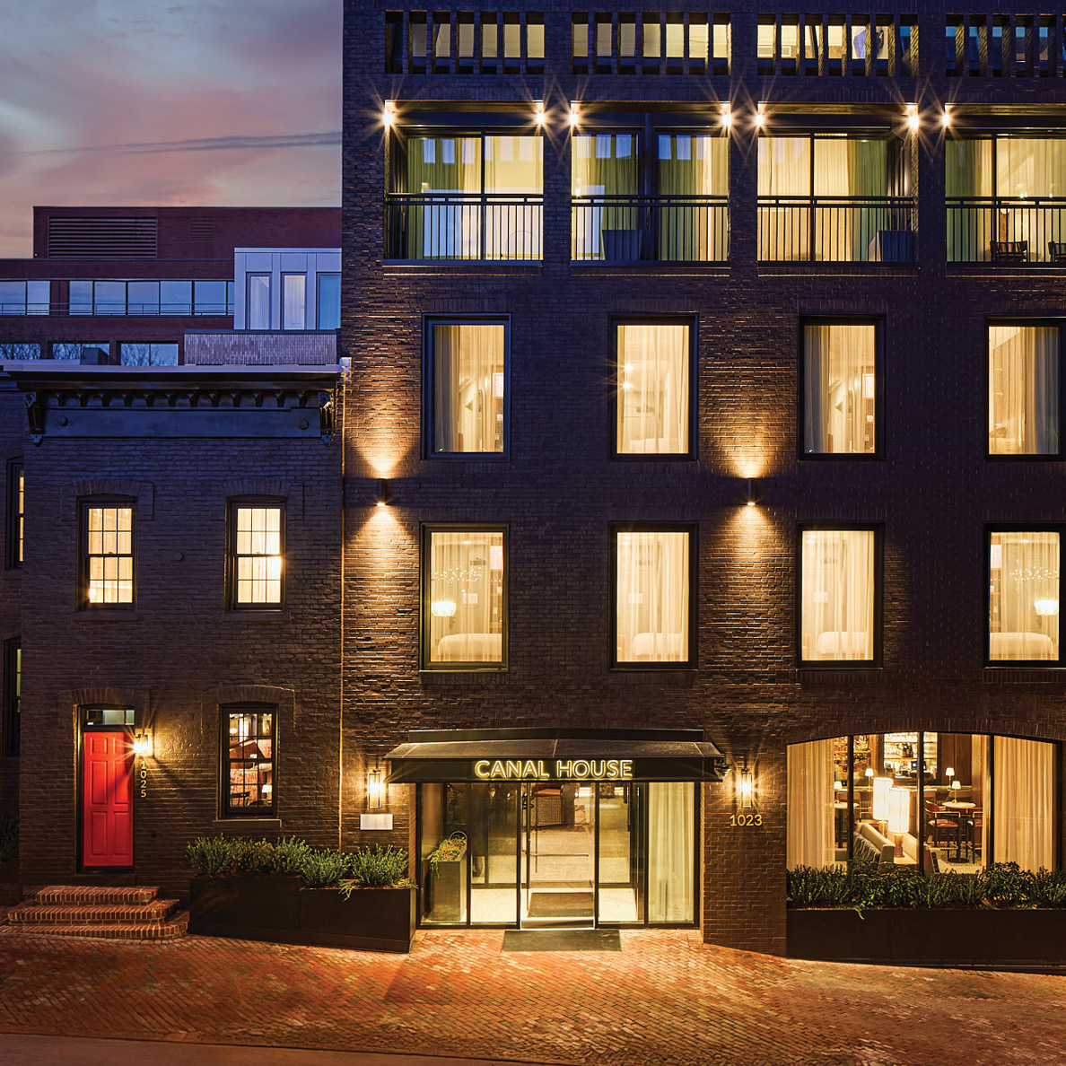 Entrance of the Marriott Hotel The Canal House of Georgetown in Washington, DC.